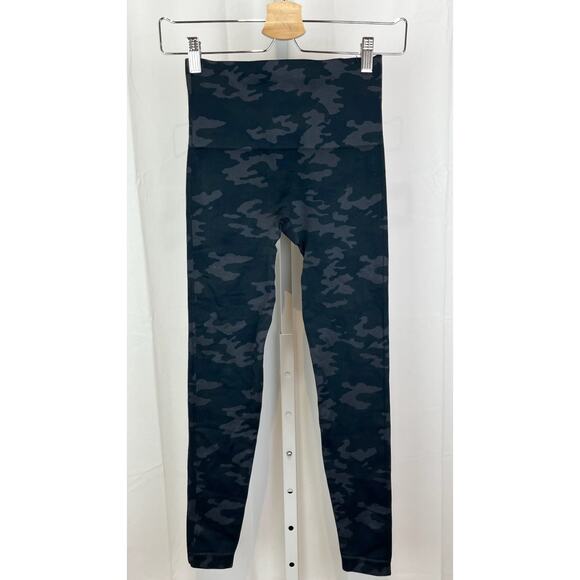 SPANX  Size S Look At Me Now Leggings Stretch Pull On Camo Camouflage Gray - Picture 1 of 8